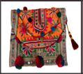 Banjara Fabric Tab Cover Boho Style Clutch Hermoso y versátil para todas las estaciones - Product Image 2