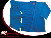 Tenue d'arts martiaux de karaté en toile de coton 100% 14oz, coutures durables, pour entraînement et compétition, Raees Co. RC-K39, logo personnalisé