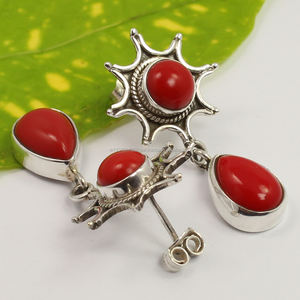 Hermosos Pendientes de Botón de Plata de Ley 925 con Gemas de Coral para Mujer, para Compromiso, Boda y Aniversario - Product Image 2