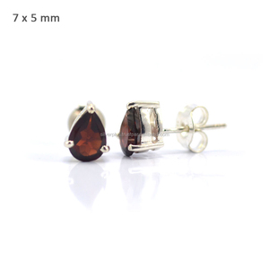 Boucles d'oreilles en grenat naturel taillé en poire avec pierre de naissance de janvier 5x7mm Boucles d'oreilles en or massif 14K - Product Image 1