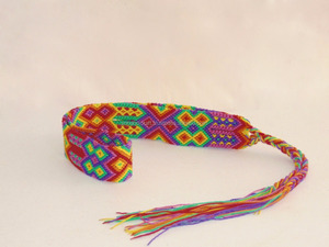 Cinturón Mexicano de Macramé en Colores Neón Arcoíris, Cinturón Boho Chic, El Arte Hecho a Mano - Product Image 1