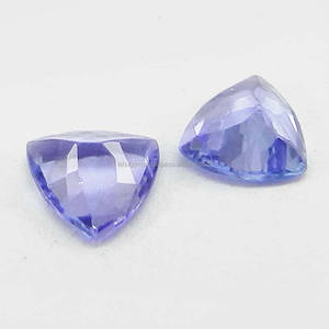 แทนซาไนต์ธรรมชาติคุณภาพสูง 0.40 กะรัต 5 มม. ทรงทริลเลียน สำหรับทำเครื่องประดับ โดย Ishu Gems-IG4546 - Product Image 2