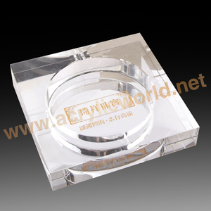 Customized Unique Design Crystal Clear Ashtray - Product Image 4