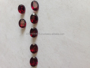 
 
 
 Coszcalt Exports ROUN00121 Cabochons facettés en grenat rouge naturel de 6 mm, pierres précieuses en vrac de 8 mm x 9 mm pour la fabrication de bijoux en gros - Product Image 3