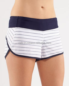 Pantalones cortos deportivos de malla de secado rápido personalizados para mujer, ropa de entrenamiento Sexy para correr con cierre de cintura elástica, patrón sólido - Product Image 1