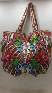 Bolso Banjara de Lona con Borlas, Cierre de Cremallera Ecológico, Multicolor, Grande, para Mujer, Estilo Étnico, de Alta Moda, de Diseñador - Product Image 2