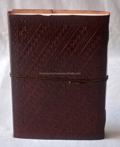 Journal en cuir gaufré vintage fait à la main pour l'écriture, le croquis et les cadeaux d'affaires et d'utilisation promotionnelle - Product Image 2