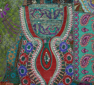 Arte de pared bordado a mano verde Vintage Sari Patchwork - Product Image 2