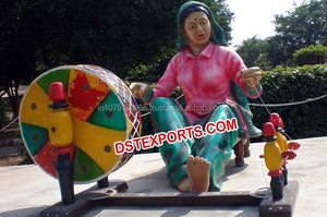 Estatua tradicional de Chaunka para mujer en la antigua cultura Punjabi Decoraciones de boda de fibra Estatua de bienvenida - Product Image 3