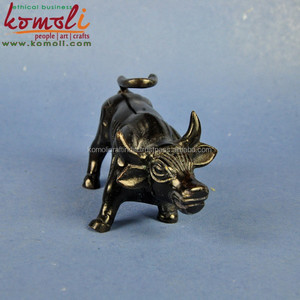 Estatua de toro de Wall Street marrón antiguo escultura de escritorio hecha a mano, figurita decorativa, decoración única para el hogar y la Oficina coleccionable - Product Image 3