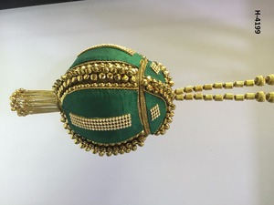 H4197 Pochette en métal faite à la main or argent sacs de soirée sacs fourre-tout perlés sac à main pour dames achats en ligne en Inde - Product Image 3