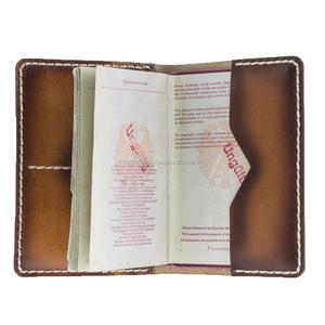 ที่ใส่หนังสือเดินทางหนังแท้สไตล์วินเทจสุดหรูสำหรับพกพาและจัดระเบียบเอกสารสำคัญอย่างปลอดภัย - Product Image 3