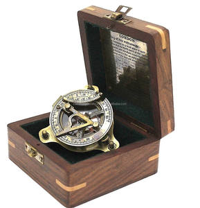 Brújula de reloj de sol antiguo náutico-Brújula de reloj de sol de latón con caja de madera de Calvin artesanía - Product Image 3