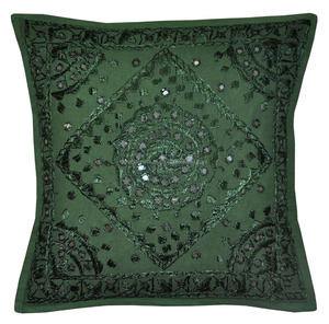 Housses de coussin de travail de miroir brodées en coton décoratif pour la maison de concepteur indien fait à la main - Product Image 4