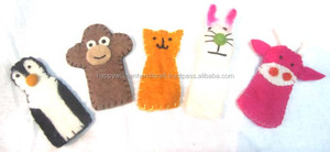 Juego de marionetas de dedo de fieltro hechas a mano Regalos novedosos de Nepal - Product Image 1