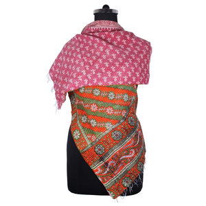 Écharpe en coton Kantha faite à la main, style vintage, design tendance pour filles SC1025, écharpes vintage Kantha en coton cousues à la main - Product Image 1