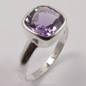 各种尺寸批发商店在线925实心纯银紫色紫水晶垫刻面宝石戒指珠宝女性