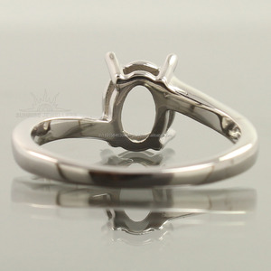 Bague de fiançailles élégante en argent sterling 925, tailles semi-montées, pierre centrale ovale de 7x9 mm, non sertie - Product Image 5