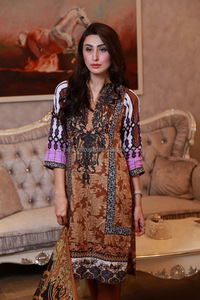 Trajes de césped para mujer de diseñador pakistaní en material de algodón de Lahore - Product Image 5