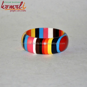 Brazalete en capas de resina acrílica multicolor personalizado x - Product Image 4