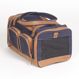 Pequeña bolsa plegable impermeable de lona para mascotas con adornos de cuero para perros - Product Image 4