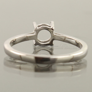 Bague simple et élégante de 6 mm, en argent sterling 925, avec sertissage pré-encadré, poli rhodié, design personnalisé pour mariage - Product Image 5
