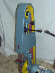 Máquina amoladora de correa abrasiva, India - Product Image 2