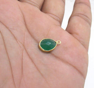Pierre précieuse d'onyx vert en argent sterling 925 avec cadeau à la mode fait main plaqué or pour sa fabrication de bijoux connecteur de lunette - Product Image 3