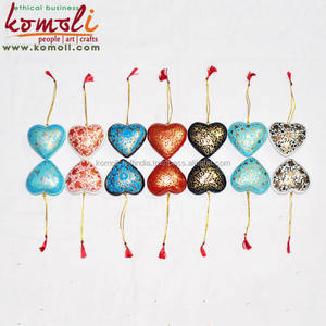 Motif noir peint à la main coeur ornement en gros décoration d'arbre de noël pour décor de vacances, cadeau ou affichage d'artisanat - Product Image 5