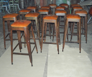 Tabouret de bar industriel vintage moderne en fer avec sièges en cuir antique écologique pour la maison, les cafés et les restaurants - Product Image 2