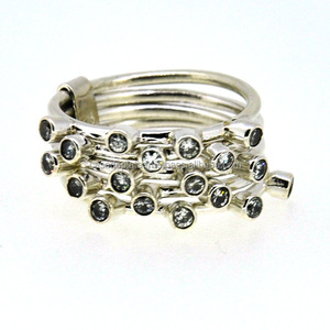 Anillo de compromiso de boda clásico con piedras preciosas de Zirconia cúbica, ajuste de bisel de Plata de Ley 925, diseño único, moda de moda para mujer - Product Image 1