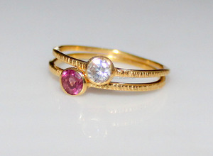 แหวนอัญมณีสังเคราะห์สีรุ้งหลายทรงกลมสีทอง14K สำหรับผู้หญิงดีไซน์ใหม่ - Product Image 4