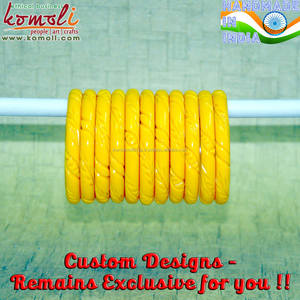 กำไลข้อมือแกะสลักดอกไม้แบบบางสีเขียวทำด้วยมือเครื่องประดับวินเทจแบบกำหนดเองสำหรับงานเลี้ยงงานแต่งงานงานหมั้นของขวัญสำหรับเด็ก - Product Image 6