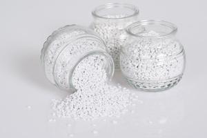 High Quality Food Grade White PE Filler <b>Masterbatch</b> Pellets CACO3 Injection Molding Grade LLDPE+LDPE Carrier CPI Vietnam's Best - Product Image 1