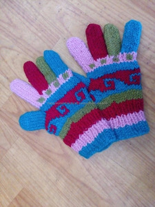 ถุงมือและถุงมือทำด้วยผ้าขนสัตว์ & แคชเมียร์ระดับพรีเมียมจาก100% เนปาล - Product Image 4