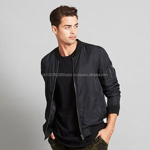 เสื้อแจ็คเก็ตบอมเบอร์ผู้ชาย GLOBAL APPAREL ผ้าไนลอนกันน้ำกันลม ไซส์ใหญ่พิเศษ สำหรับฤดูหนาว บริการ OEM ขายส่งจากปากีสถาน - Product Image 2