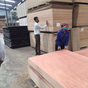 Kayu Lapis Komersial Berkualitas Baik