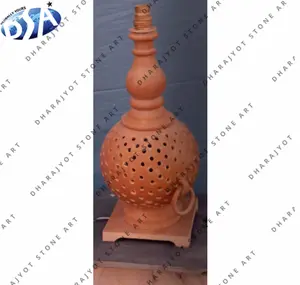 Roter Sandstein Schöne Jali Design Runde Lampe traditionellen und Mitte des Jahrhunderts Vintage-Look und aufrechte dunkle Farbe zum Verkauf