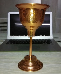 Gobelet en cuivre martelé avec design antique Gobelet à vin en cuivre Moscow Mule Mug Fabricant et fournisseur d'Inde - Product Image 2