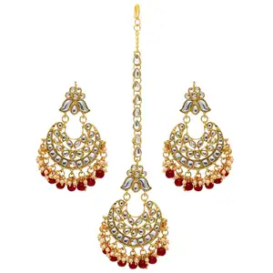 Maroon Color Imitation Pearl Beautiful Kundan Earrings With Maang Tikka