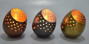 Portavelas de Hierro Hechos a Mano para Decoración del Hogar y Navidad con Perforación - Product Image 5