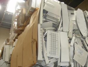 Gránulos de plástico ABS reprocesado, desechos de ordenador, negro - Product Image 3