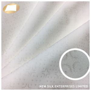 Tela con Estampado Plateado 80% Nailon 20% Elastano para Camisetas - Product Image 5