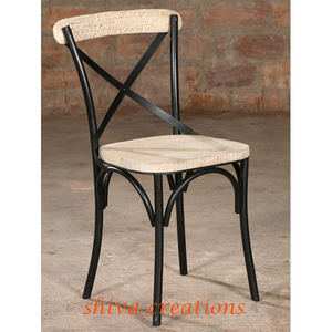 Chaise en métal vintage de style industriel, design rétro, fabrication artisanale, écologique, cadre en fer durable, assise confortable pour la maison et l'atelier - Product Image 2