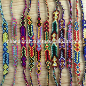 สร้อยข้อมือมิตรภาพทอมือทำมือมายากลขายส่ง - Product Image 1