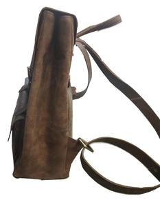 Mochila de cuero genuino estilo bohemio con función RFID - Product Image 3