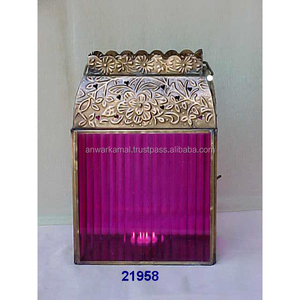Linterna de Navidad con soporte votivo de candelita de tiro de cristal y latón plateado para decoración del hogar para bodas - Product Image 1