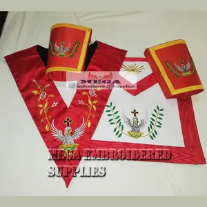 Robe française à Croix Rose, ensemble de col et tablier à 18 degrés - Product Image 1