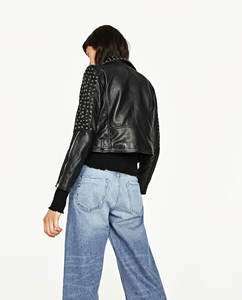 Chaqueta de cuero recortada con diseños cortos hechos a medida para mujer, fabrica chaquetas negras con estilos de moda europea Spike - Product Image 2