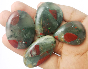 Piedra de sangre africana, Gema suelta, cabujón - Product Image 1